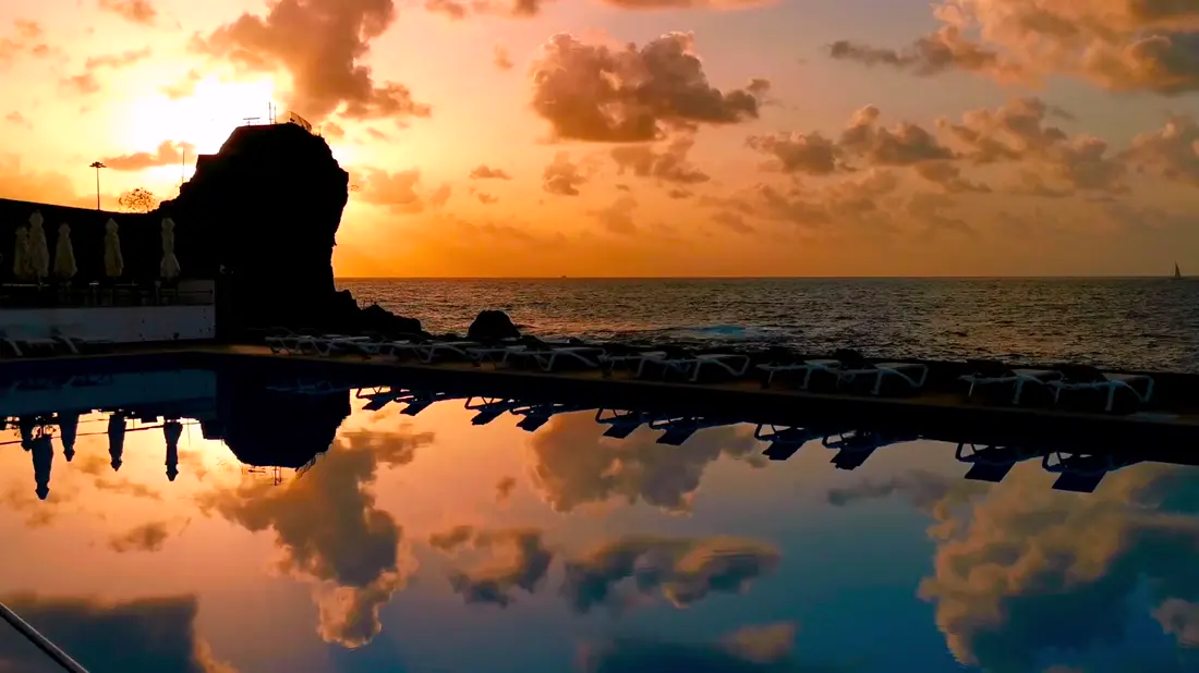 Sunset Pool Villa